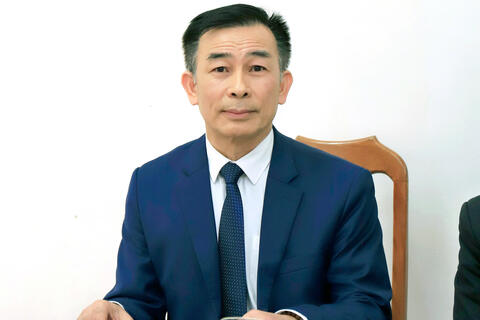 Thông báo tuyển sinh Khóa bồi dưỡng thi Đánh giá năng lực tích hợp ôn thi tốt nghiệp THPT cho học sinh khối 12, năm học 2025 - 2026